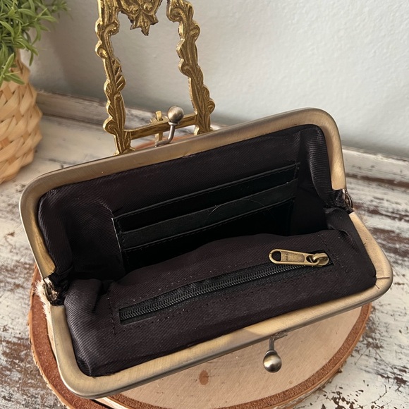 Vintage Hair on Hide Leather Leopard Animal Print Kiss Lock Clutch Handbag Purse - Picture 4 of 7